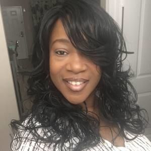 Meet your Posher, Noemi